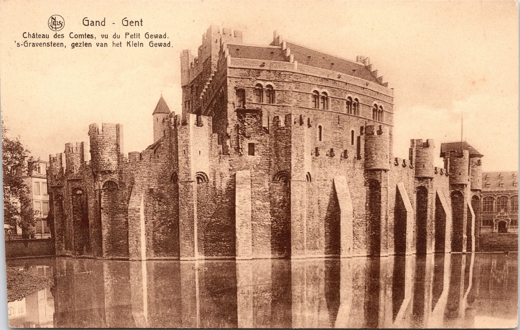 Gent - "Château des Comtes, vu du Petit Gewad" - 's-Gravensteen gezien vanuit het Klein Gewad