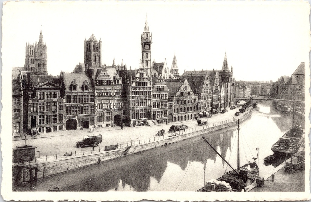Gent - "Quai-aux-Herbes" - Graslei met historische gildehuizen en Leie