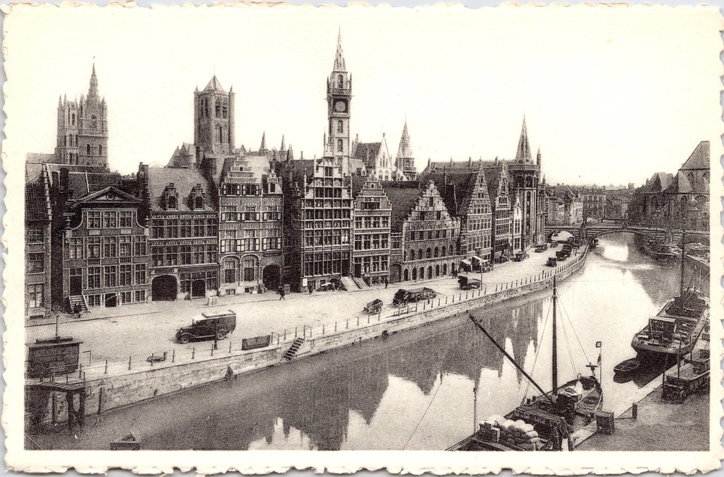 Gent - "Quai-aux-Herbes" - Graslei met historische gildhuizen langs de Leie
