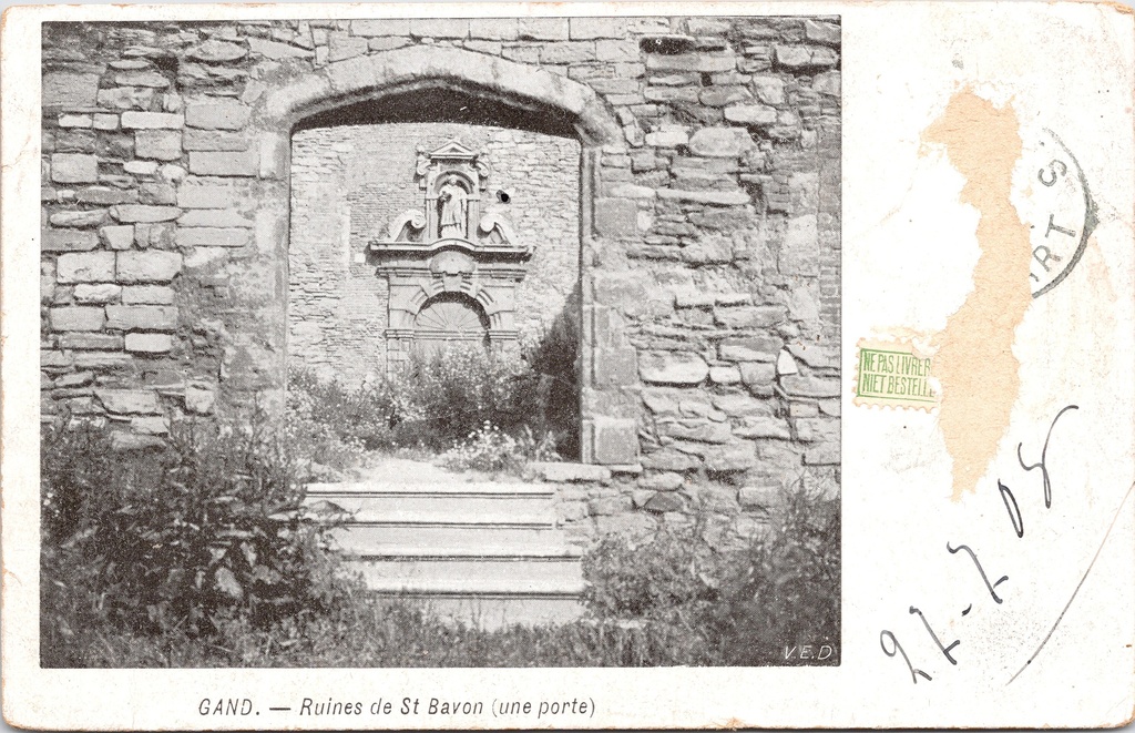 Gand - « Ruines de Saint-Bavon (une porte) » - Ruines de l'abbaye Saint-Bavon, une porte