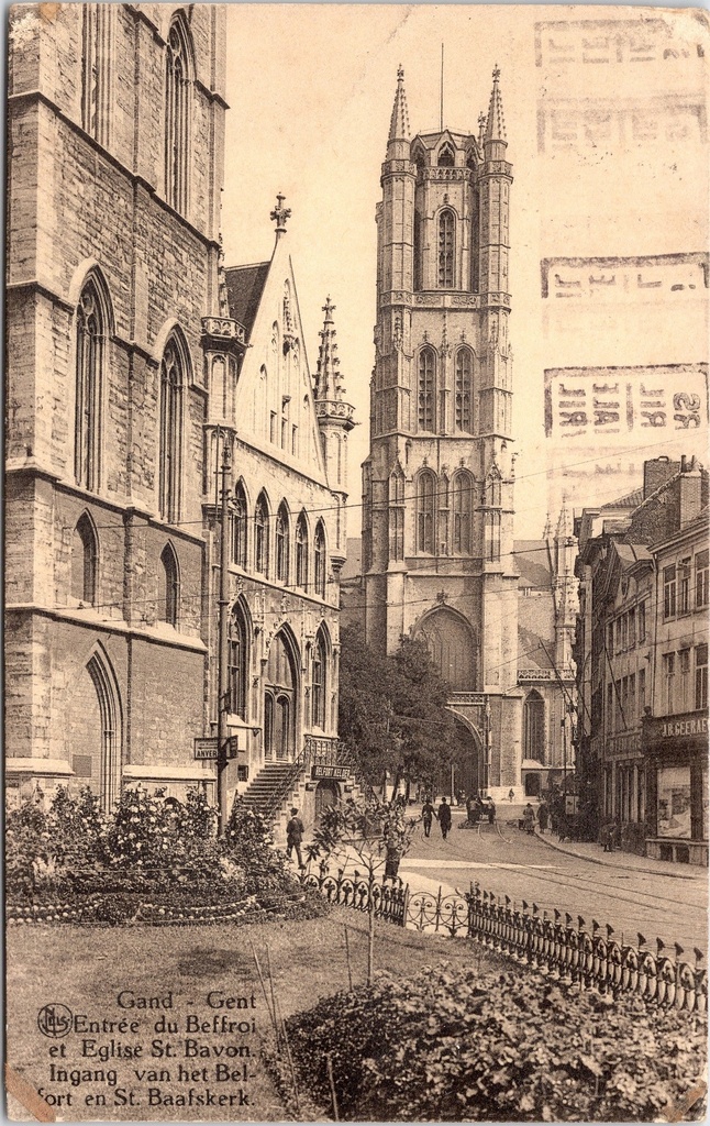 Gand - « Entrée du Beffroi et église Saint-Bavon » - Entrée du Beffroi et cathédrale Saint-Bavon