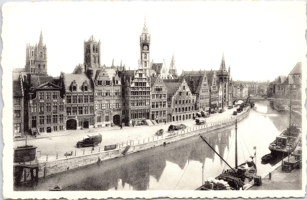 Gand - « Quai-aux-Herbes » - Graslei avec ses maisons de corporations historiques le long de la Lys