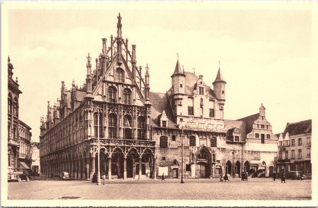 [I2587] Mechelen - "Stadhuis en Oude Lakenhallen" - Stadhuis en Oude Lakenhallen op de Grote Markt
