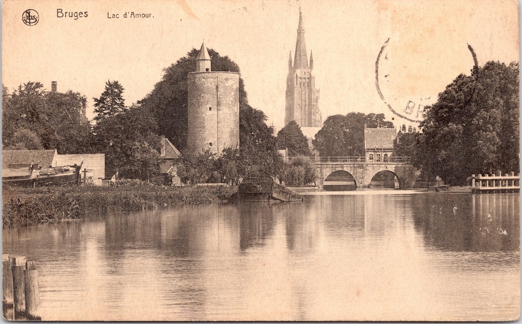 Bruges - « Lac d'Amour » - Minnewater avec la Poertoren et vue sur l'église Notre-Dame