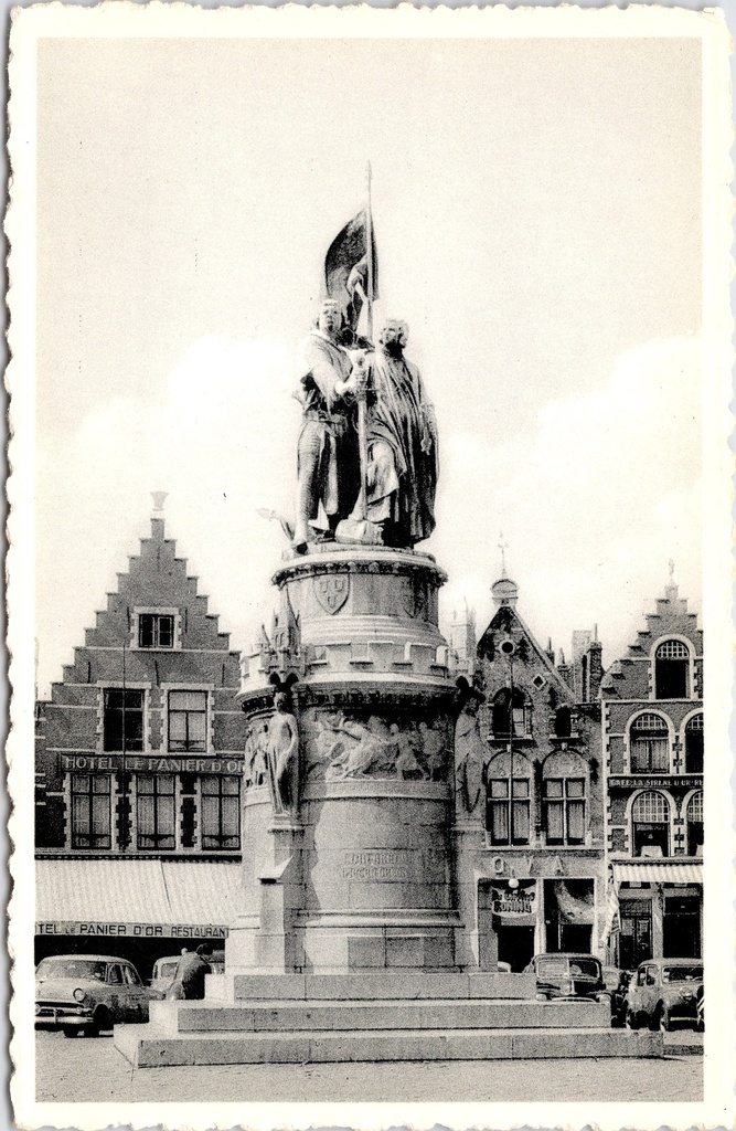 Brugge - "Standbeeld van J. Breydel en P. De Coninc." - Standbeeld van Jan Breydel en Pieter de Coninck op de Markt