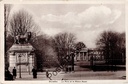 Bruxelles - "Le Parc et le Palais Royal" - Palais royal et parc avec lions à l'entrée